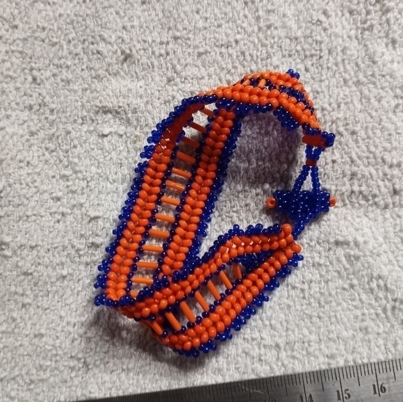 Blue bright orange beaded toggle bracelet - Picture 1 of 3